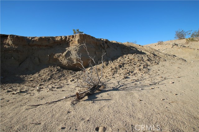 Detail Gallery Image 11 of 11 For 4093 Bullion Mountain Rd, Twentynine Palms,  CA 92277 - – Beds | – Baths