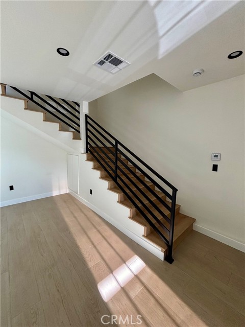 Detail Gallery Image 14 of 15 For 11704 Monogram, Granada Hills,  CA 91344 - 2 Beds | 1/1 Baths