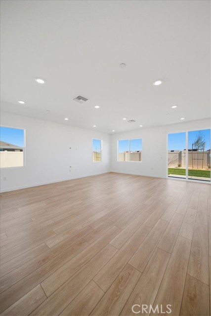 Detail Gallery Image 43 of 45 For 44258 Fleetwood Dr, Lancaster,  CA 93535 - 3 Beds | 2 Baths