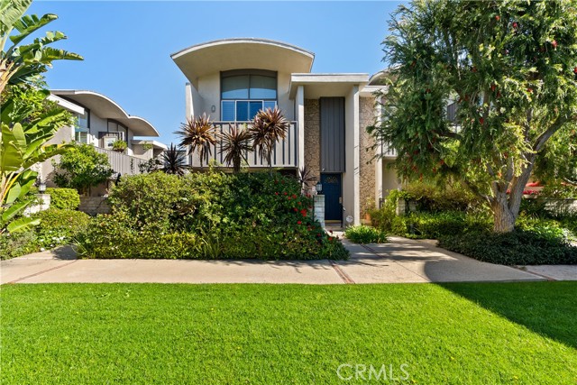 Detail Gallery Image 40 of 40 For 13231 Fiji Way #H,  Marina Del Rey,  CA 90292 - 3 Beds | 2/1 Baths