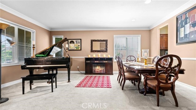 Image 11 of 65 For 13726 Kiwi Avenue