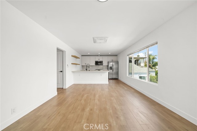 961 W 21st, San Pedro CA: https://media.crmls.org/medias/eff139e3-2b3a-41d2-8980-2413d1501e71.jpg