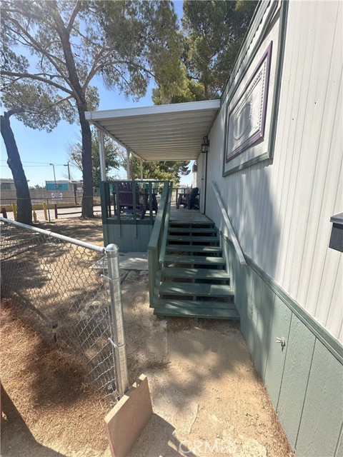 1258 Rosamond Boulevard, Rosamond CA: https://media.crmls.org/medias/eff17a19-f22f-41c6-9c96-9b9fdace6281.jpg