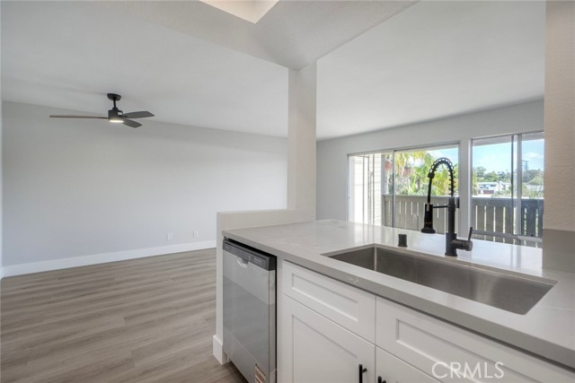 147 W Glaucus, Encinitas CA: https://media.crmls.org/medias/eff184da-925d-4325-be50-812f53ca0d97.jpg