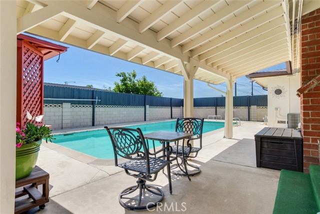 1242 N Dalton Avenue, Azusa CA: https://media.crmls.org/medias/eff1ed1c-c48a-4ad7-8c46-65e9c2601866.jpg