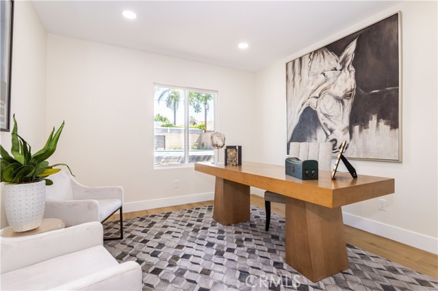 20611 Devonshire Street, Chatsworth CA: https://media.crmls.org/medias/eff2125c-8875-42bb-8d10-20caa999873a.jpg