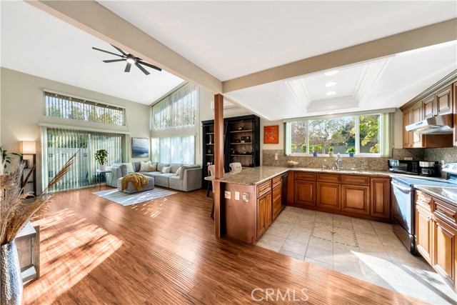 Detail Gallery Image 9 of 54 For 762 Calle Aragon a,  Laguna Woods,  CA 92637 - 2 Beds | 2 Baths