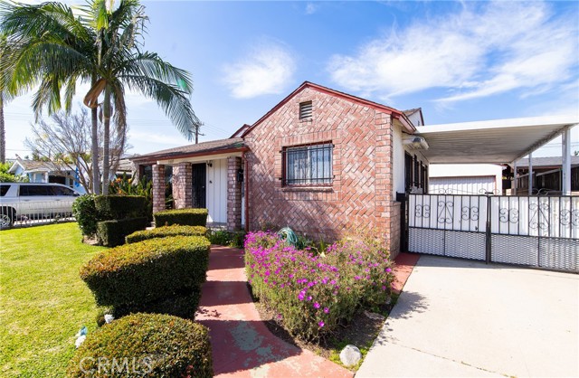 Detail Gallery Image 11 of 39 For 1805 N Central, Los Angeles,  CA 90059 - 4 Beds | 2 Baths