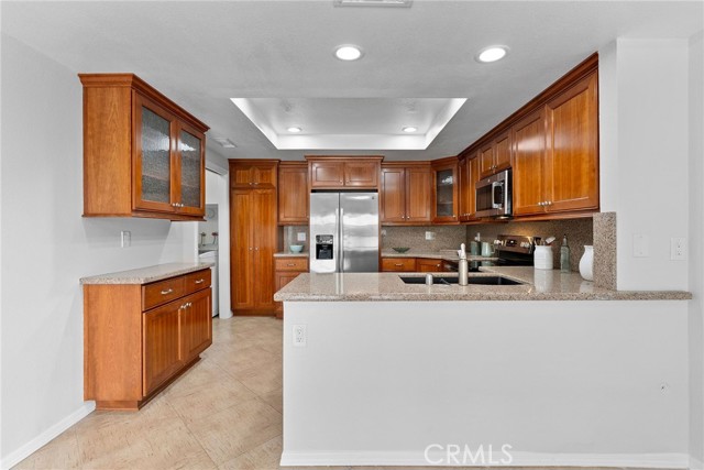 18301 Gum Tree Lane, Huntington Beach CA: https://media.crmls.org/medias/eff384e1-d49d-43da-8590-69e4aac7a91f.jpg