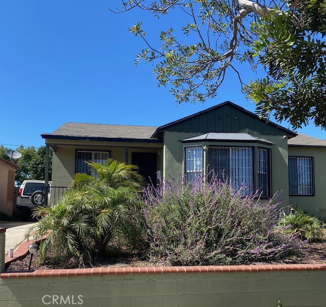 2737 W Caldwell Street