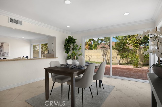 Detail Gallery Image 14 of 47 For 6781 Bridgewater, Huntington Beach,  CA 92647 - 4 Beds | 2 Baths