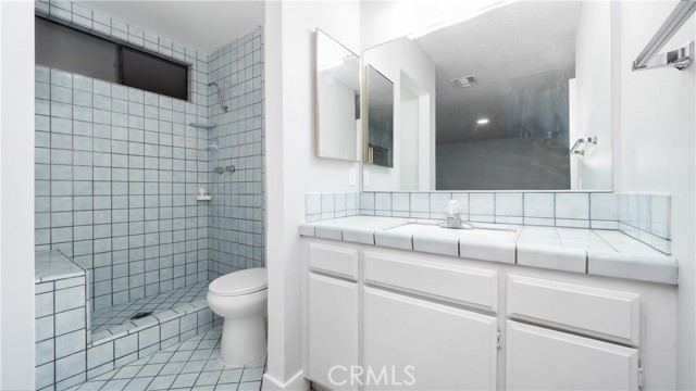 4309 W Avenue K12, Lancaster CA: https://media.crmls.org/medias/eff68a1d-7112-48fe-bed2-8583c4d21c54.jpg