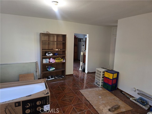 Detail Gallery Image 11 of 19 For 4920 Stratford, Los Angeles,  CA 90042 - – Beds | – Baths