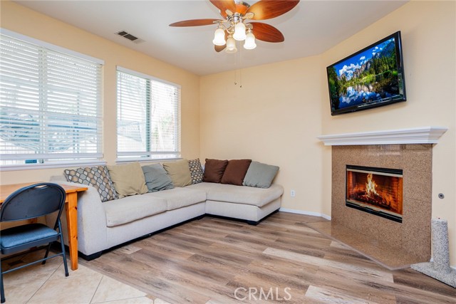 Detail Gallery Image 10 of 39 For 26110 Primrose Way, Moreno Valley,  CA 92555 - 3 Beds | 2 Baths