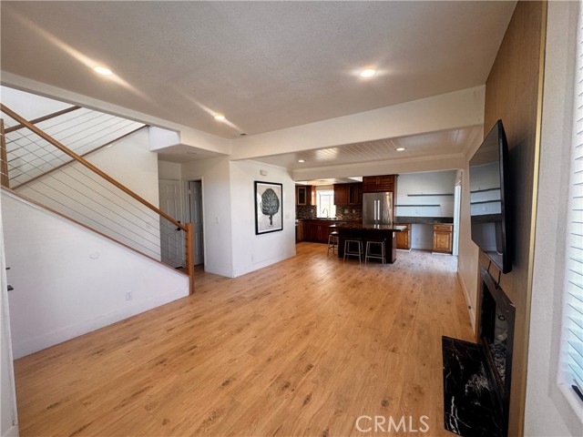 Detail Gallery Image 5 of 29 For 379 Monte Vista Ave a,  Costa Mesa,  CA 92627 - 4 Beds | 2/1 Baths