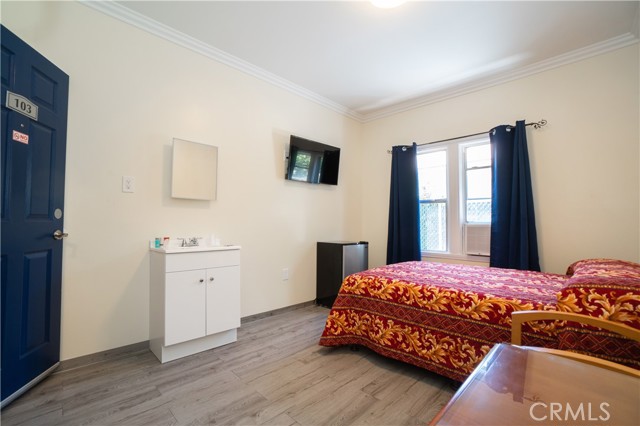 Detail Gallery Image 10 of 22 For 238 W 10th, San Pedro,  CA 90731 - – Beds | – Baths