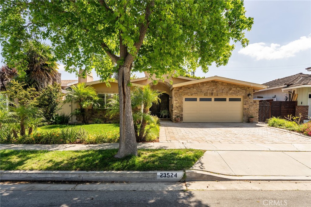 23524 Kathryn Avenue