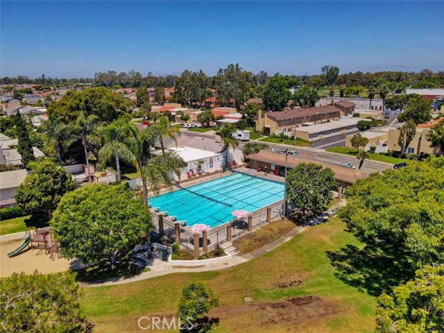 17077 Los Modelos Street, Fountain Valley CA: https://media.crmls.org/medias/eff932c7-af98-4a98-9b43-6747982eb527.jpg