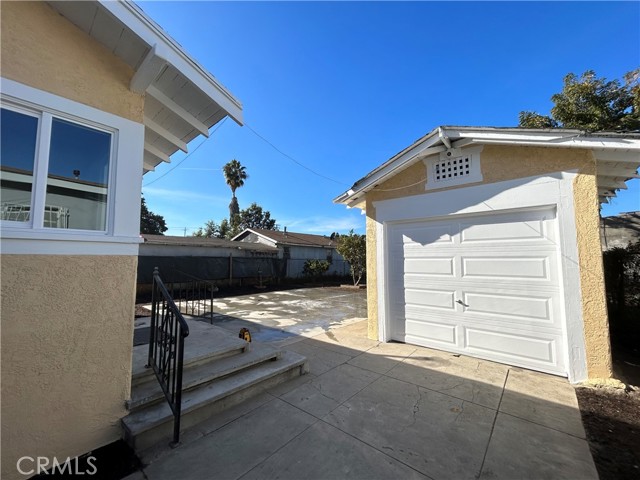 201 Rose Avenue, Compton, California 90221, 2 Bedrooms Bedrooms, ,1 BathroomBathrooms,Single Family Residence,For Sale,Rose,DW23226067