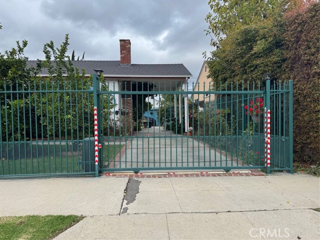 Detail Gallery Image 4 of 69 For 19523 Friar, Tarzana,  CA 91335 - 3 Beds | 2 Baths