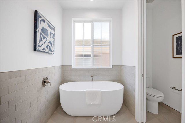 2420 Ives Lane, Redondo Beach, California 90278, 4 Bedrooms Bedrooms, ,3 BathroomsBathrooms,Residential,For Sale,Ives,SB25133825