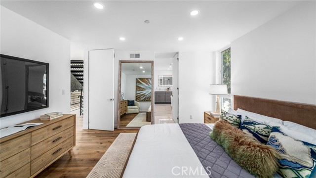 2306 Aviation Boulevard, Redondo Beach, California 90278, 4 Bedrooms Bedrooms, ,5 BathroomsBathrooms,Residential,Sold,Aviation,PV21199795