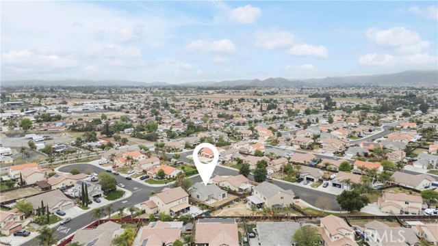 809 Early Dawn Way, San Jacinto CA: https://media.crmls.org/medias/effafdc2-e00b-49d1-a86b-b6ddb9a50041.jpg
