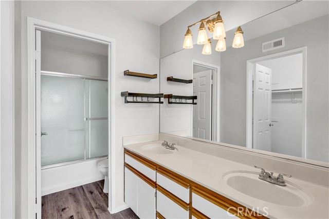 6631 Laurelton Lane, Chino Hills CA: https://media.crmls.org/medias/effb45ca-46b7-4bab-928b-a090d46c850a.jpg