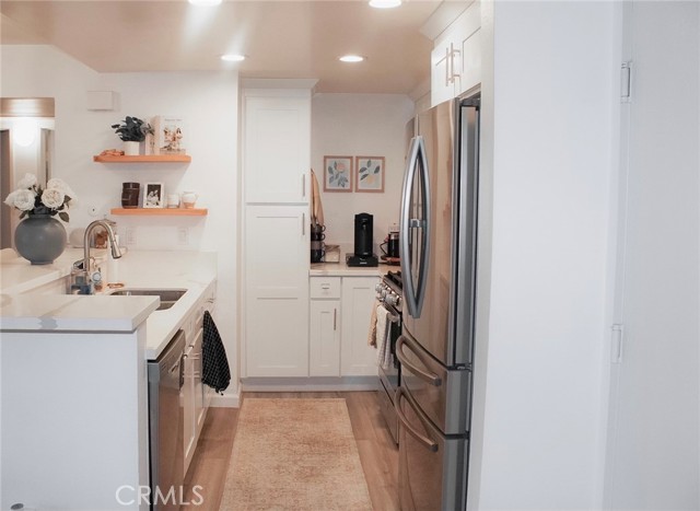 6275 Canoga Avenue, 57 photo 7