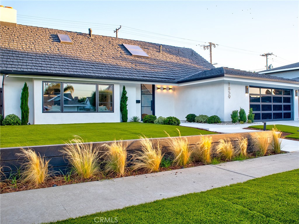 1859 Pitcairn Drive, Costa Mesa, CA 92626