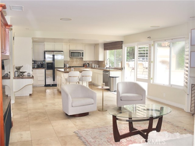 Detail Gallery Image 7 of 26 For 26002 via Remolino, Mission Viejo,  CA 92691 - 3 Beds | 2 Baths
