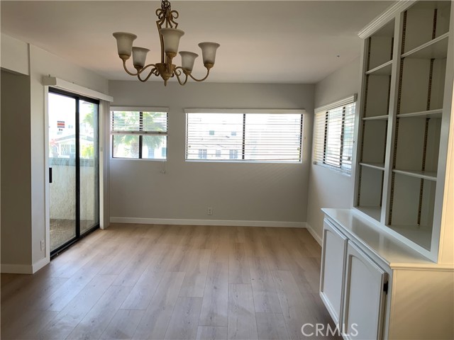 814 W Balboa Boulevard, Newport Beach CA: https://media.crmls.org/medias/effc4da8-bd1d-416c-b119-e32b9af74cad.jpg