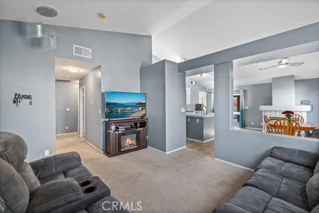 Detail Gallery Image 4 of 35 For 43527 Grange St, Lancaster,  CA 93535 - 4 Beds | 2 Baths