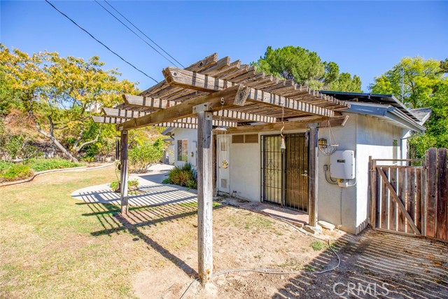 Detail Gallery Image 31 of 33 For 12021 Bambi Pl, Granada Hills,  CA 91344 - 3 Beds | 3 Baths