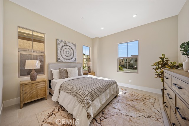 Detail Gallery Image 5 of 72 For 105 Sunnyslope, Irvine,  CA 92618 - 4 Beds | 4/1 Baths