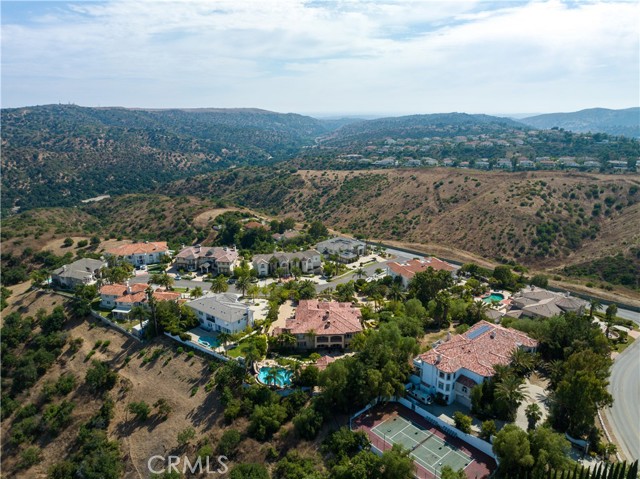 22883 Canyon View Road, Diamond Bar CA: https://media.crmls.org/medias/effe1c5f-b94b-41da-a104-3e0e8e23e44a.jpg