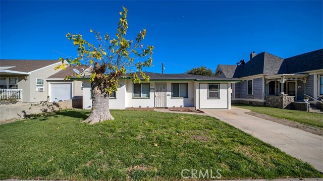 270 S 1st Ave, Upland, CA 91786
