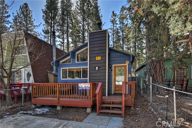 Detail Gallery Image 4 of 37 For 822 W Sherwood Bld, Big Bear City,  CA 92314 - 2 Beds | 1 Baths