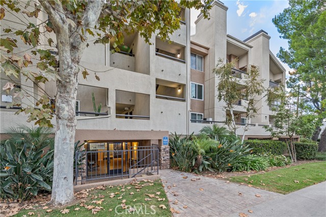 Detail Gallery Image 48 of 52 For 21400 Burbank Bld #313,  Woodland Hills,  CA 91367 - 2 Beds | 2 Baths