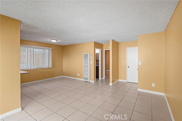 Detail Gallery Image 3 of 21 For 7243 Milton #4,  Whittier,  CA 90602 - 1 Beds | 1 Baths