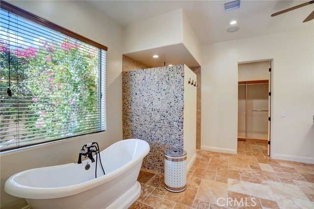 Detail Gallery Image 15 of 36 For 775 Dogwood Cir, Palm Springs,  CA 92264 - 6 Beds | 5/1 Baths