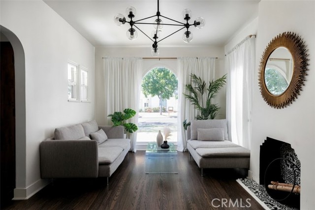 Detail Gallery Image 2 of 19 For 2820 Front, Alhambra,  CA 91803 - 3 Beds | 2 Baths