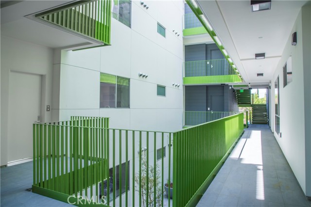 Detail Gallery Image 20 of 25 For 12117 Valleyheart Dr #301,  Studio City,  CA 91604 - 1 Beds | 1 Baths