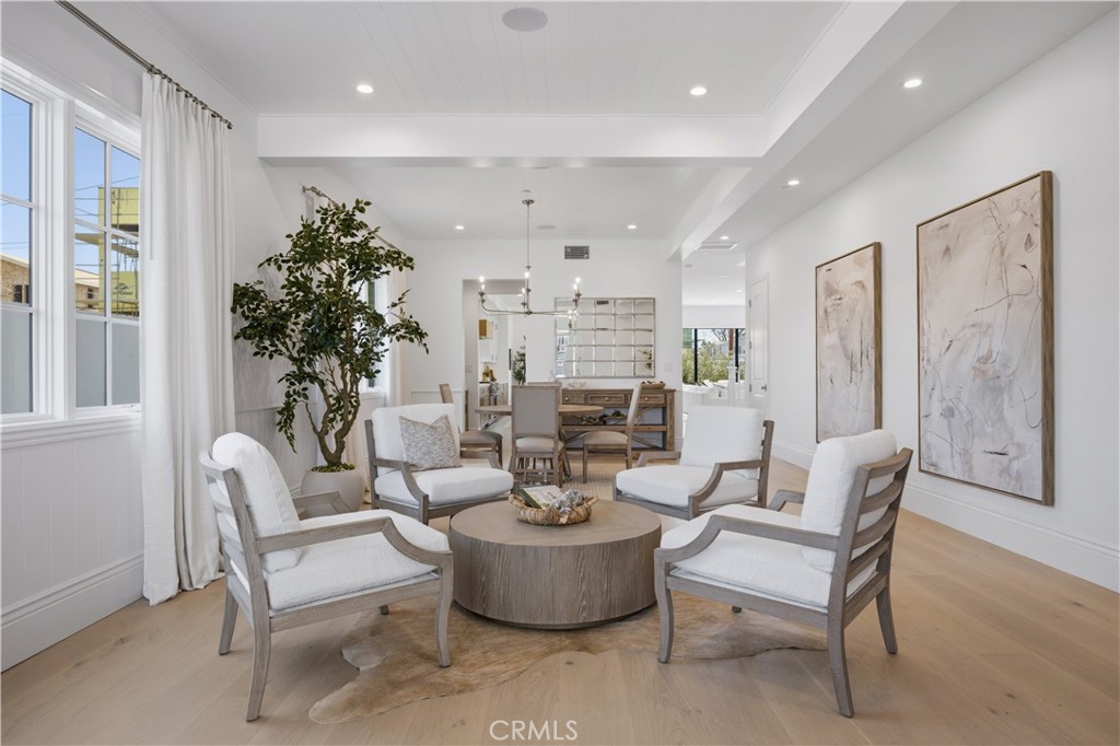 MLS #WS26138672 image #1