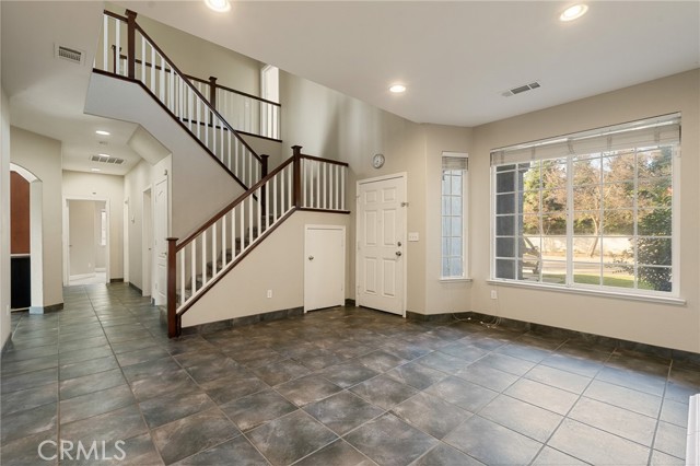 Detail Gallery Image 12 of 47 For 3510 Iron Canyon, Stockton,  CA 95209 - 5 Beds | 3 Baths