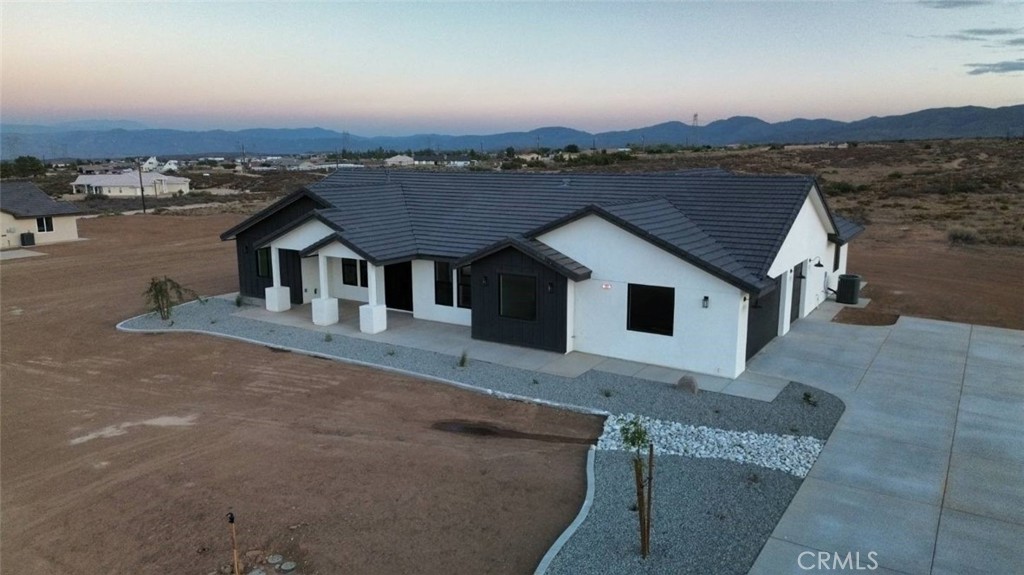 12025 Prairie Trail