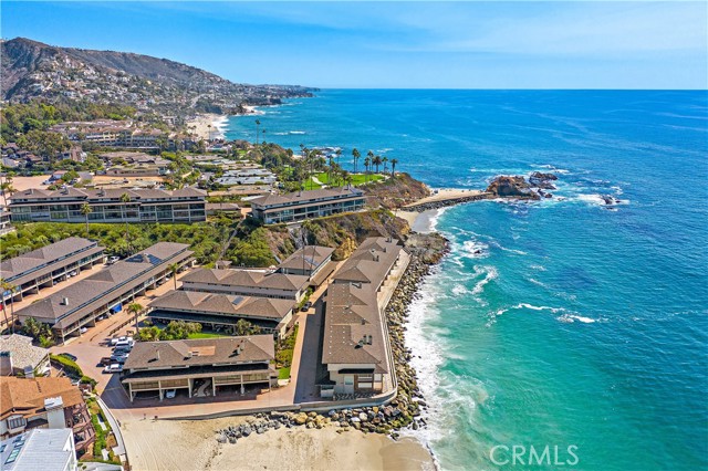 Detail Gallery Image 33 of 59 For 102 Blue Lagoon, Laguna Beach,  CA 92651 - 3 Beds | 3 Baths