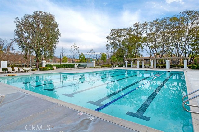 2 Via Bandada, Rancho Santa Margarita CA: https://media.crmls.org/medias/f002dc23-02ba-49f0-a759-20a8c465e197.jpg