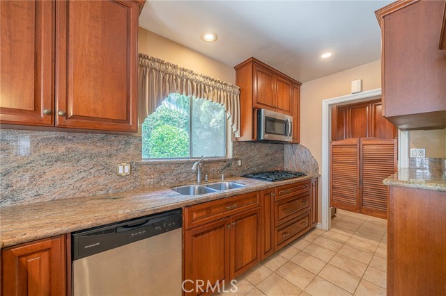 2921 Pacific Avenue, Manhattan Beach, California 90266, 4 Bedrooms Bedrooms, ,2 BathroomsBathrooms,Residential,Sold,Pacific,SB21200335