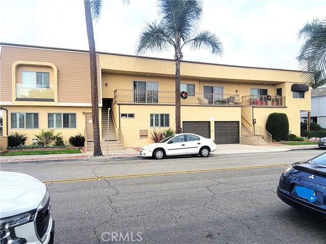 Detail Gallery Image 2 of 4 For 417 Ocean Ave #5,  Seal Beach,  CA 90740 - 2 Beds | 2 Baths